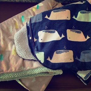 Plush blankets for the lil man 🚙